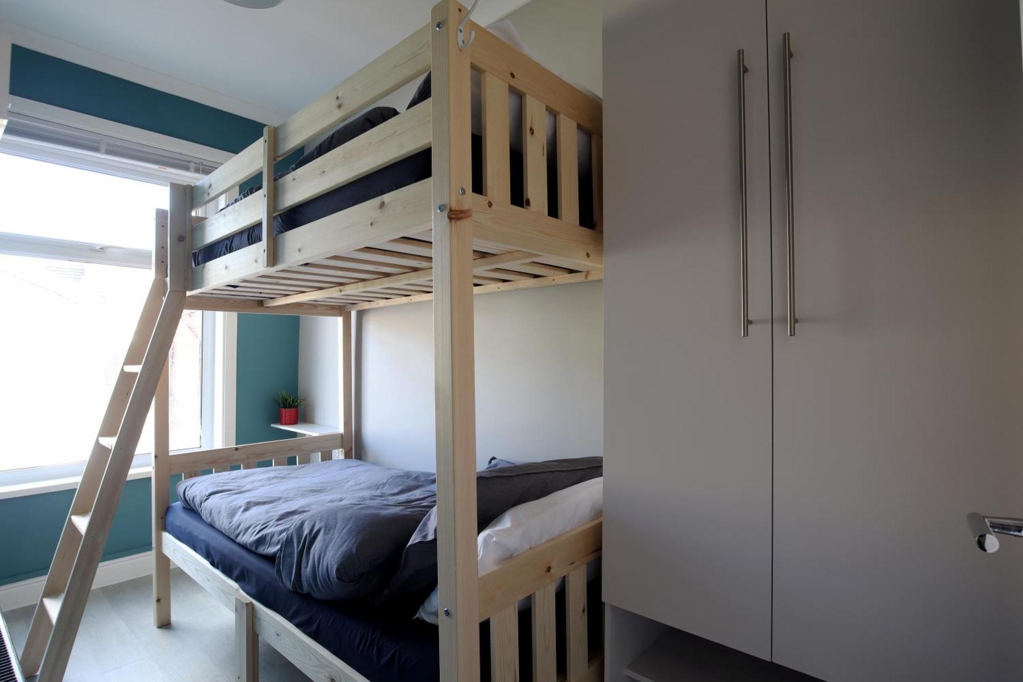 2-Bedroom, Free Parking, High Speed Wi-Fi, Swinton Manchester Buitenkant foto