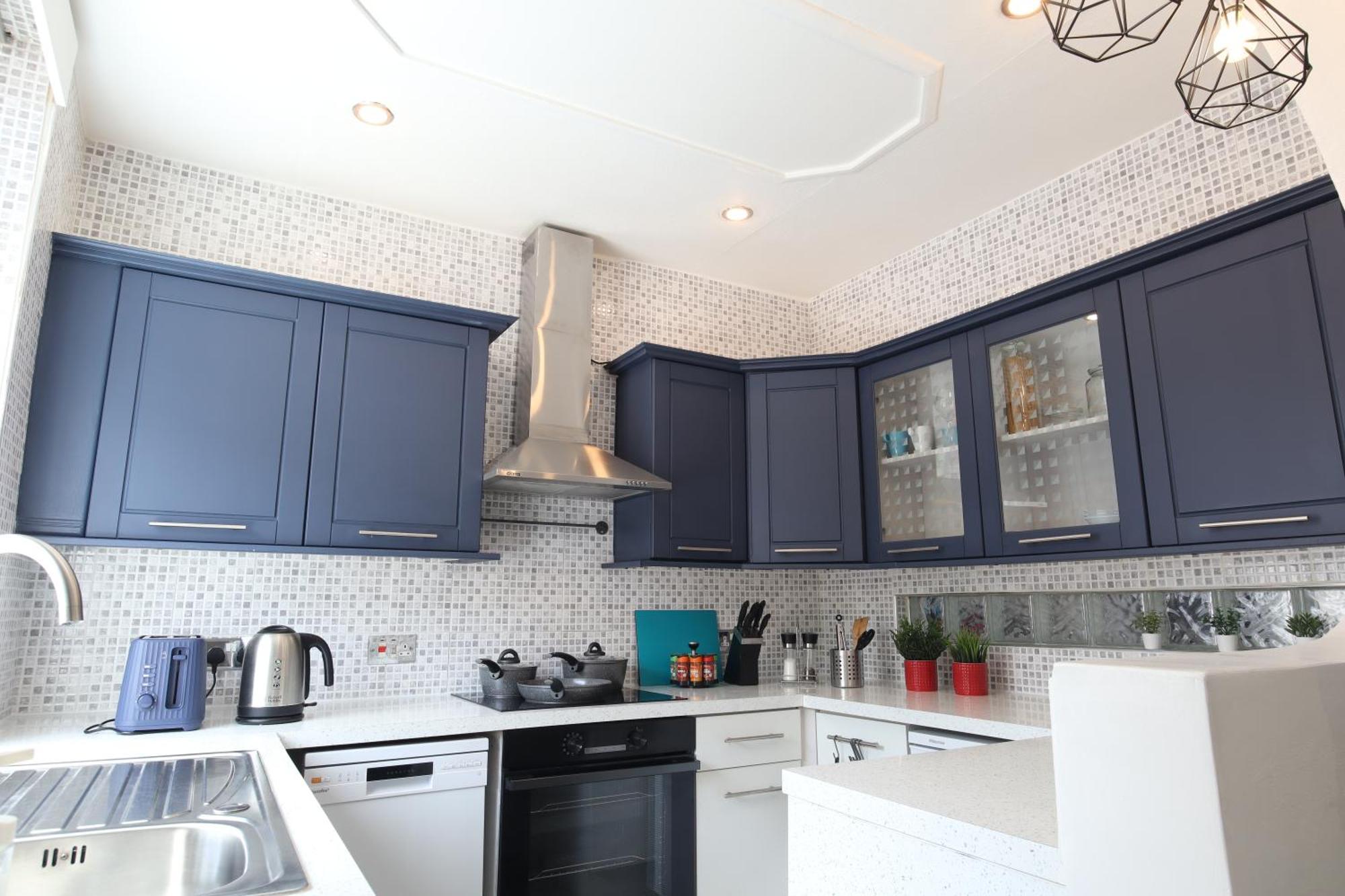 2-Bedroom, Free Parking, High Speed Wi-Fi, Swinton Manchester Buitenkant foto